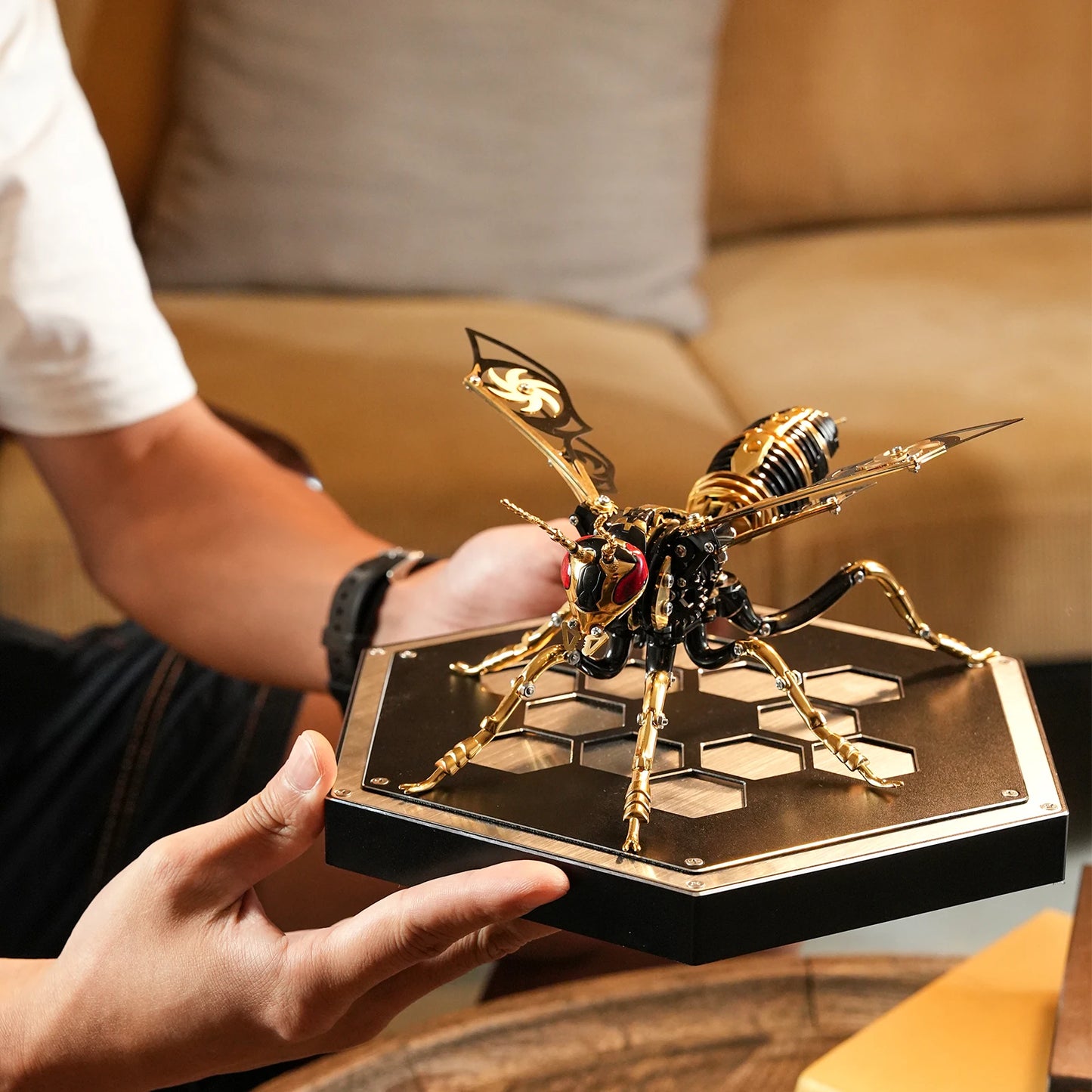 Large Wasp 3D Puzzle Metal Assembly Model Mechanical lnsect Animal AssToy for Boy Kids Gift Home Decoration